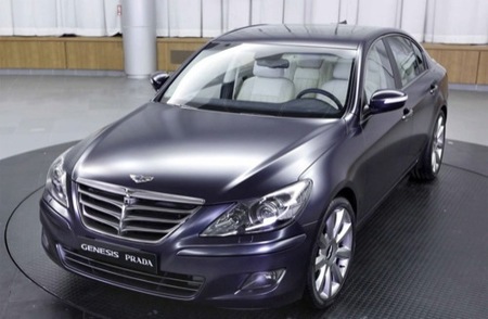 Hyundai Genesis Prada, el coreano vestido de moda italiana