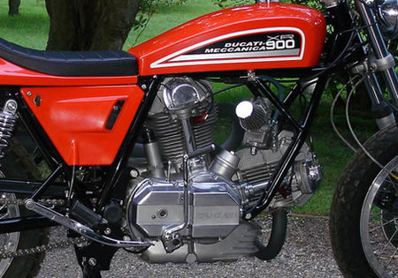 Ducati XR900 Street Tracker