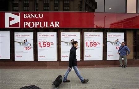 Una Oficina Del Banco Popular Barcelona 