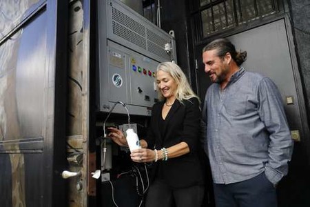 El premio XPrize For Water Abundance es para esta máquina que saca agua del aire