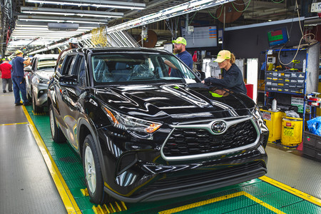Toyota invierte 700 mdd para la producción de Highlander 2020
