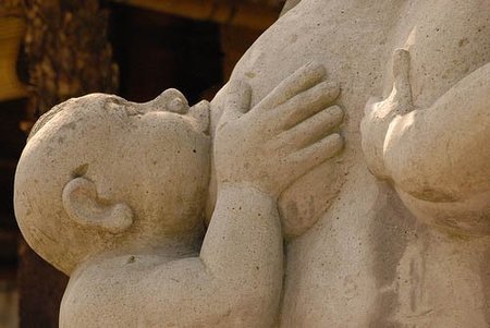 escultura-lactancia.jpg