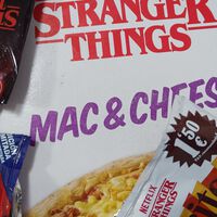 Tuve la fantástica idea de probar toda la comida oficial de 'Stranger Things'. Ahora sí, Netflix ha conseguido ponerme el estómago 'del revés'