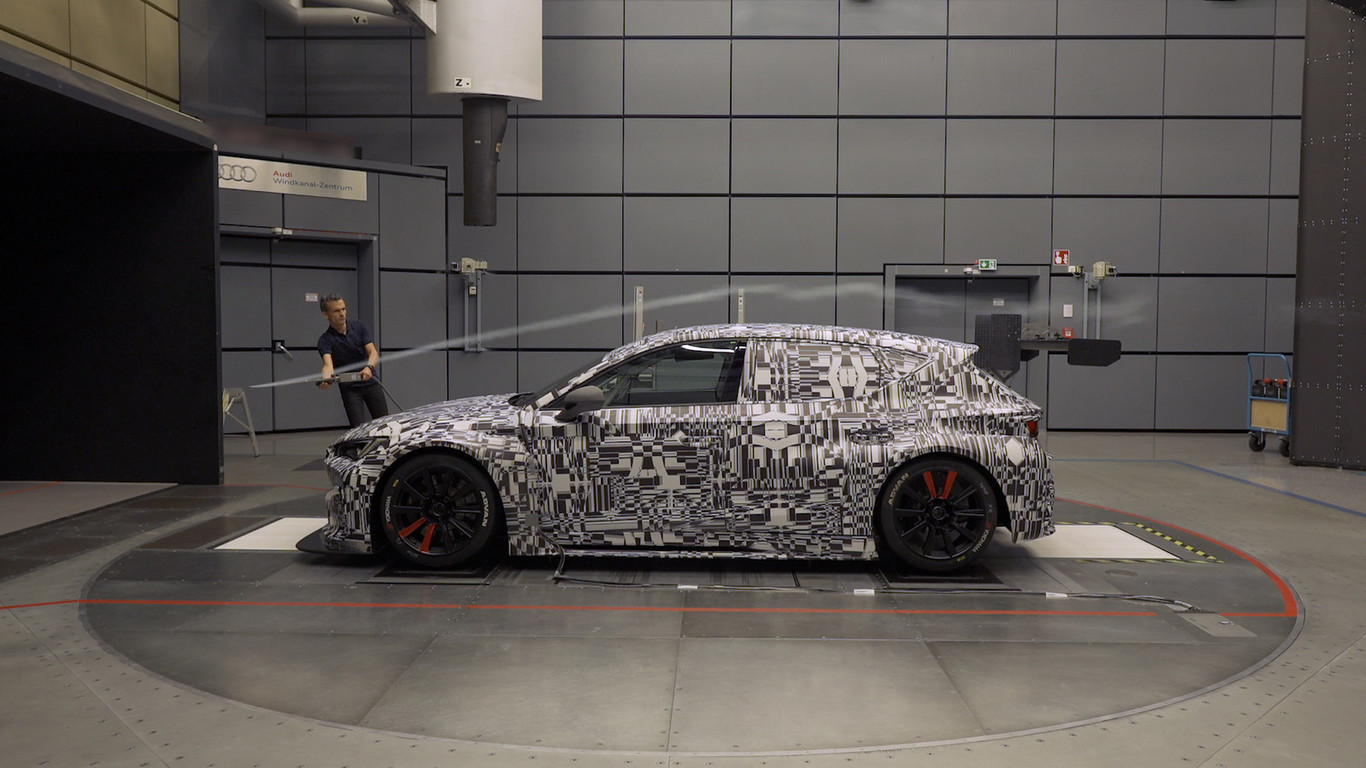 La aerodinámica de los coches actuales no sería nada sin usar un túnel de viento. Así funcionan estas instalaciones