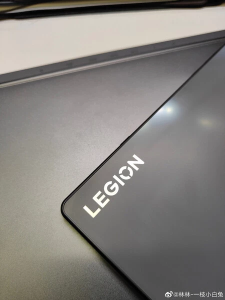 Lenovo Legion タブレットのティーザー画像