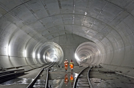 Las impresionantes cifras del Túnel de San Gotardo