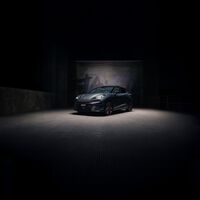Se fabrica íntegramente en España, es 100% eléctrico y rompe las normas de la ciudad con más de 440 km de autonomía: así es el nuevo CUPRA Raval