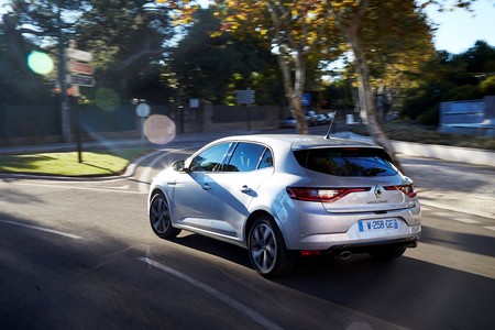 Comparativa Renault Mégane vs Citroën C4: ¿cuál es mejor para comprar?