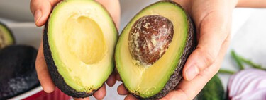 El truco exprés para madurar un aguacate duro en solo 10 minutos y convertirlo en tierno y cremoso 