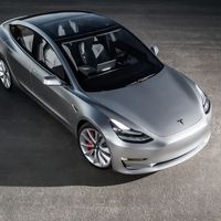 Comienza la especulación con las reservas del Tesla Model 3. ¿Pagarías más por esperar menos?