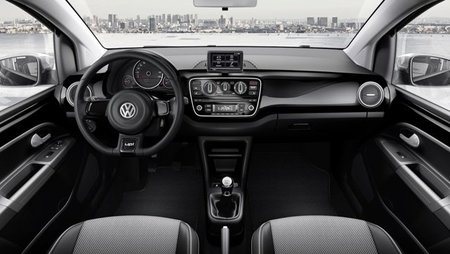 Volkswagen-Up-black-3