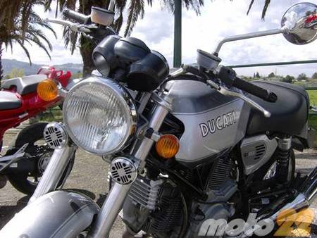 Ducati GT1000