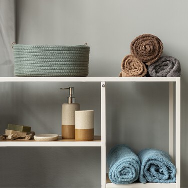 Lidl lanza mañana viernes la solución para acabar con la humedad de las toallas en el baño: cuesta menos de 2 euros 