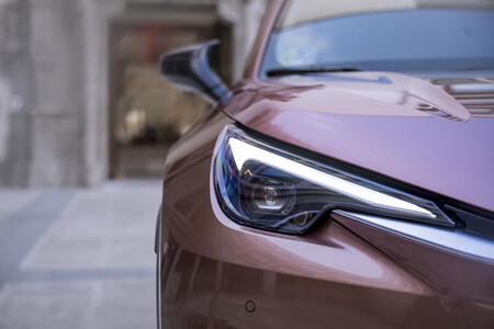 LEXUS