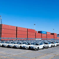 Europa ha puesto aranceles para frenar a los coches eléctricos chinos, pero no va a servir de mucho: tienen margen de sobra para seguir sacando beneficios