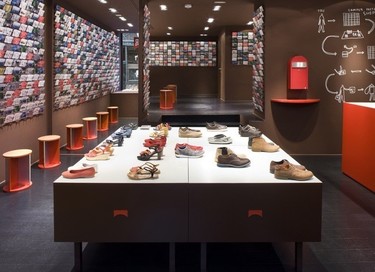 Martí Guixé diseña las nuevas tiendas de Camper en Bruselas y en Copenhague