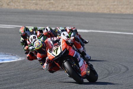 Sólo dos puntos separan a Jonathan Rea del título en Superbikes