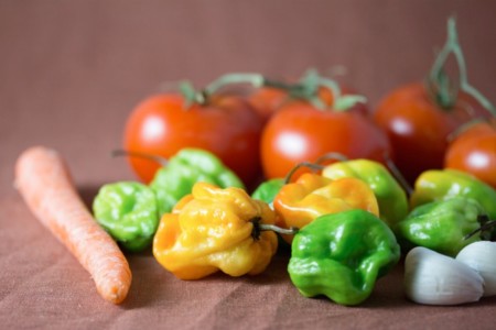 Vegetales fritos con aceite de oliva, ¿mejor que cocidos?