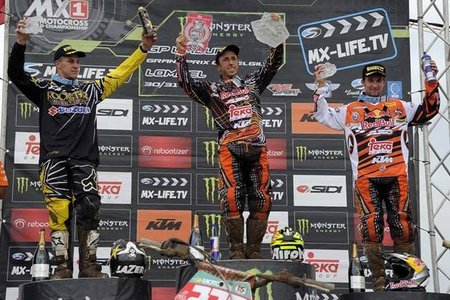 Podium MX1