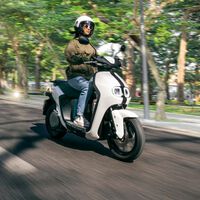 El Yamaha NEO's está de vuelta, ahora como un scooter eléctrico con 68 km de autonomía que llegará en verano 