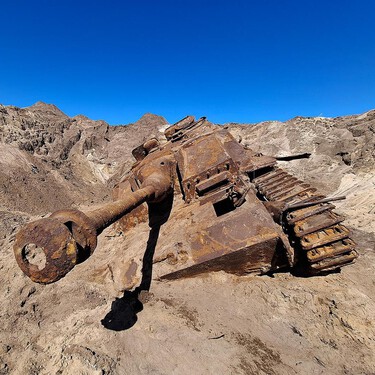 Los arqueólogos desentierran una cápsula del tiempo de la II Guerra Mundial: un blindado alemán que conserva incluso su camuflaje 80 años después