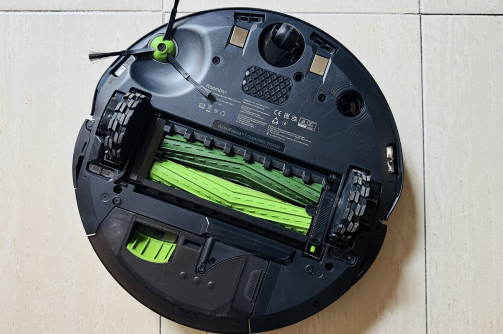 Roomba al borde del colapso: iRobot se declara en quiebra y así queda el futuro de la marca que popularizó los robots aspiradores
