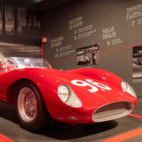 Hay bodas de ricos y luego está la de Charles Leclerc: acabó al volante de un rarísimo Ferrari de 40 millones de euros