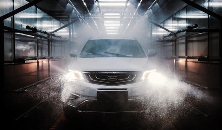 Geely podría convertirse en el mayor accionista de Daimler. ¿Joint venture a la vista?