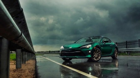 Toyota se copia a sí misma con el GT 86 Hakone Edition: un British Green renombrado esta vez sólo para EEUU