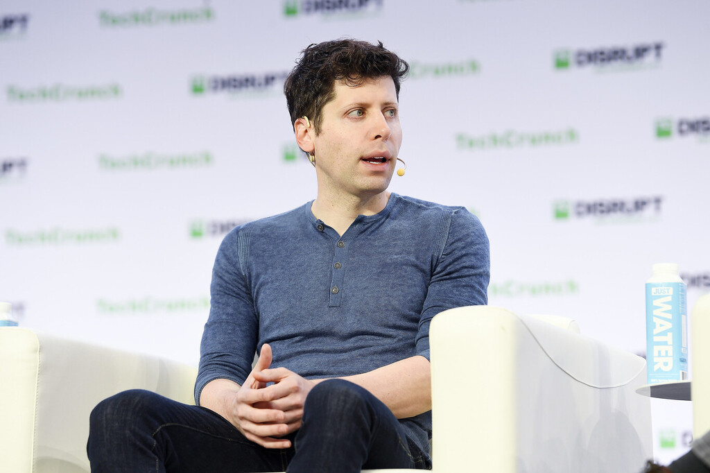 Quién es Sam Altman, el creador de ChatGPT que aprendió a programar desarmando ordenadores de Apple 