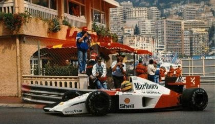 Homenaje a Senna en Mónaco