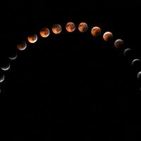 Brasil terá eclipse lunar "quase" total visível a olho nu na madrugada de quinta para sexta: fenômeno começa às 22h24 e terá o seu auge à 1h13 de sexta-feira, quando a sombra da Terra cobrirá quase 100% da superfície da Lua 
