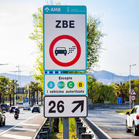 Comprar un coche de segunda mano con etiqueta B: ¿voy a poder circular con él?