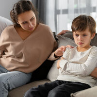 Enseñar a pedir perdón a los niños: cómo hacerlo y por qué es importante