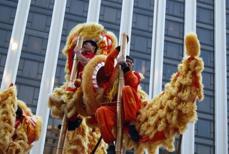 La tradición de la danza del León y del Dragón en Hong Kong