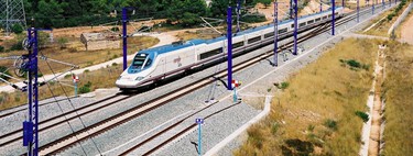 A 230 km/h en un tramo de 300 km/h: el miedo a las vibraciones frena a los trenes en el Madrid-Barcelona