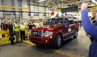 La planta de Ford en Michigan inicia su transformación, sale el último gran SUV