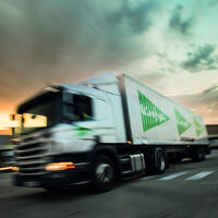 El Corte Inglés lanza su mejor oferta de zapatillas: estas Merrell impermeables a mitad de precio y en todas las tallas 