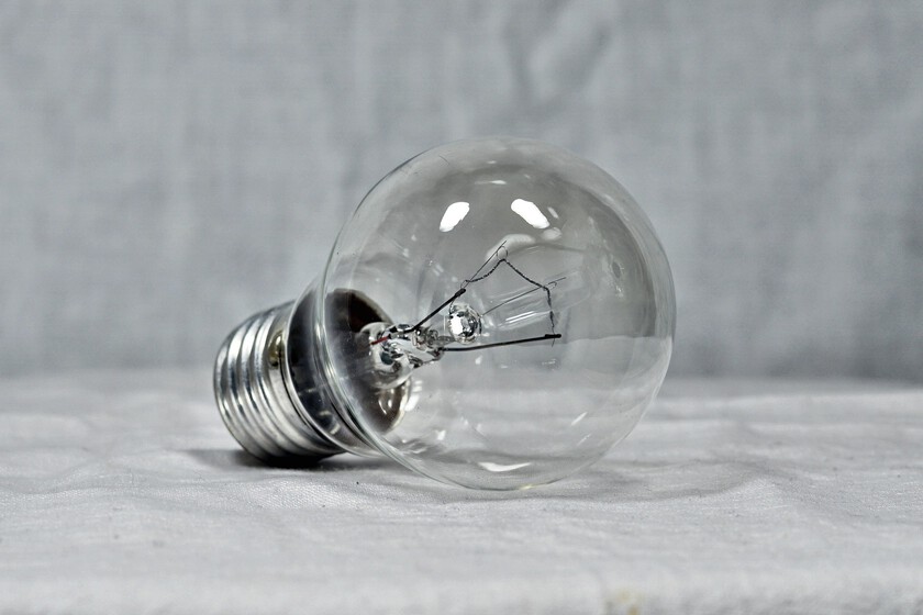 Lightbulb 2132354 1920