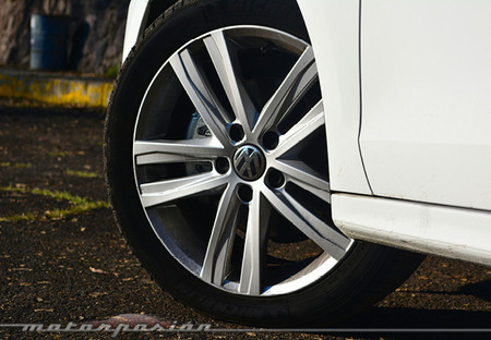 Volkswagen Jetta 2015 Wheels