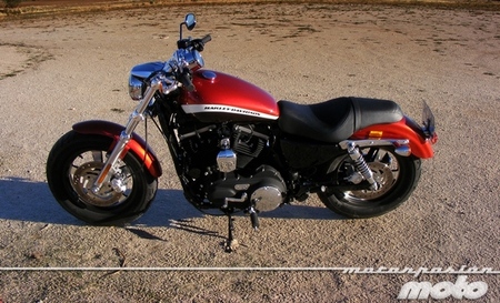 Harley-Davidson XL 1200CA Custom Limited, prueba (conducción en ciudad y carretera)