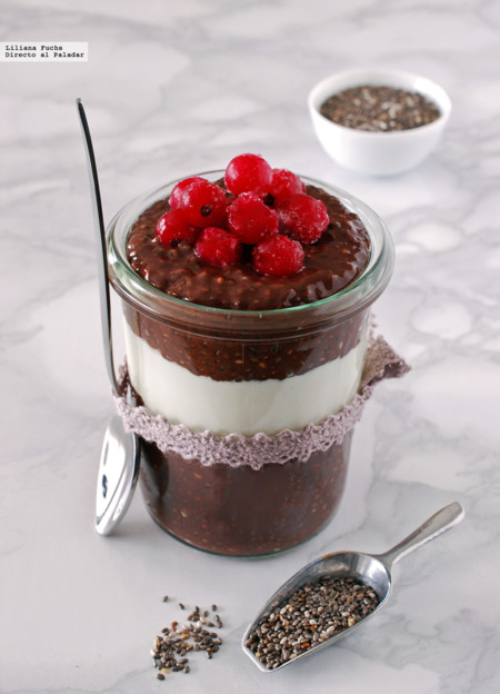 Cómo preparar semillas de chía. Receta de pudding de chía y chocolate con yogur