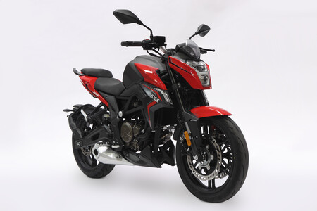 VOGE ha actualizado el motor de todas sus motos de 300 para cumplir la Euro5 y aumentar la potencia hasta los 28 CV