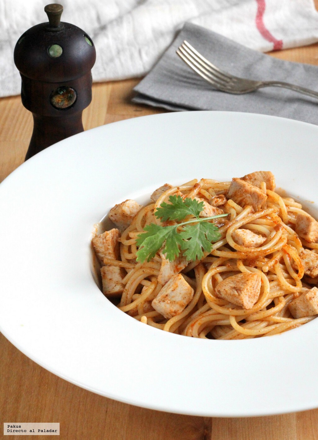 Pasta con pollo en 20 minutos: la receta deliciosa y fácil ideal para solucionar cualquier comida o cena de diario