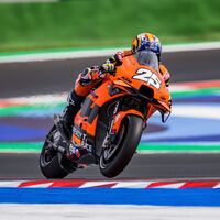 El contrato de Raúl Fernández con KTM para subir a MotoGP podría no estar cerrado aún y la opción de Yamaha renace 