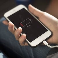 Olvídate del enchufe con esta Power Bank de batería casi infinita, con carga rápida y varios puertos USB para más de un dispositivo