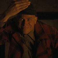 Charlie Hunnam se posiciona sobre su papel como Ed Gein en 'Monstruo': "Hemos hecho un hermoso trabajo al humanizarlo, para bien y para mal" 