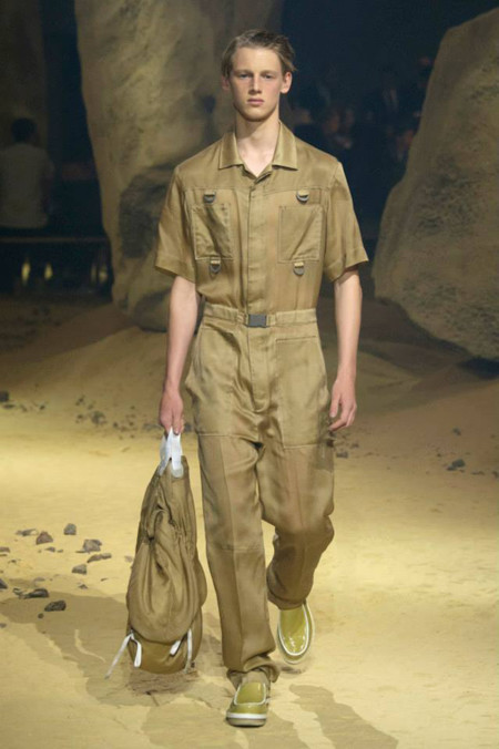 Carol Lim & Humberto Leon apuestan por los tejidos inteligentes durante el último desfile de Kenzo en la PFW