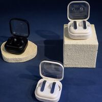 Galaxy Buds4 y Galaxy Buds4 Pro: Samsung renueva diseño y control de sus auriculares y te pone un intérprete particular en tus oídos