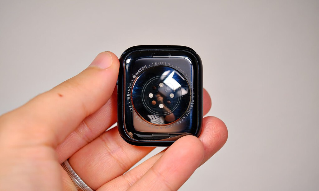 Apple está en una carrera para salvar la Navidad: trabaja en una actualización de los últimos Apple Watch para sortear la prohibición de venta, según Bloomberg 